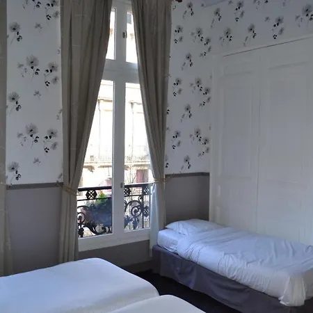 Des Carmes - 2* روان