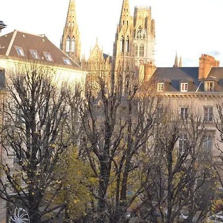 Des Carmes -
